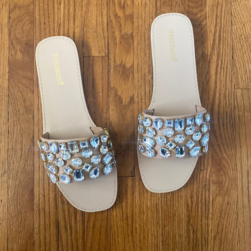 NEW Alanza flat embellished sandals by Shoedazzle SIZE 10